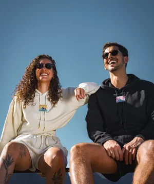 Hoodie Label crème – tee-shirt outdoor Réunion