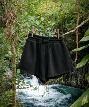 Short sweat Shape noir – tee-shirt outdoor Réunion